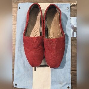 Toms Red Corduroy Black Flannel Fleece Lined Purple Sole Loafers Women's sz 8